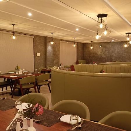 Hotel Preethi Classic Towers Ooty Bagian luar foto