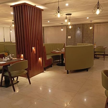 Hotel Preethi Classic Towers Ooty Bagian luar foto