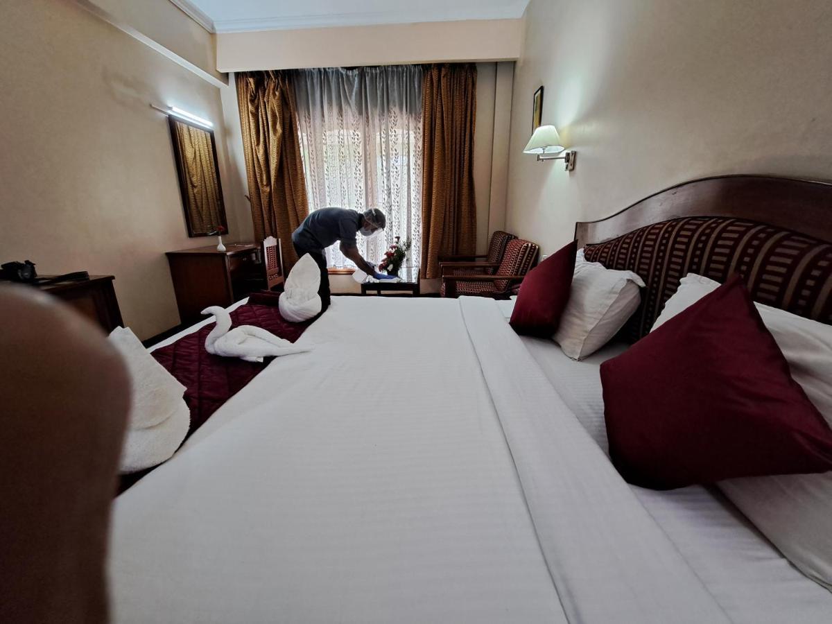 Hotel Preethi Classic Towers Ooty Bagian luar foto