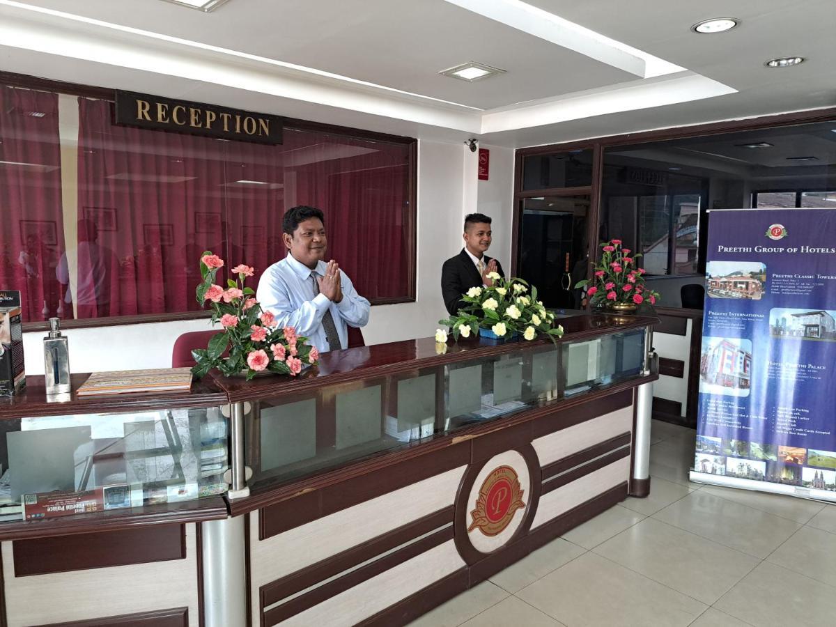 Hotel Preethi Classic Towers Ooty Bagian luar foto