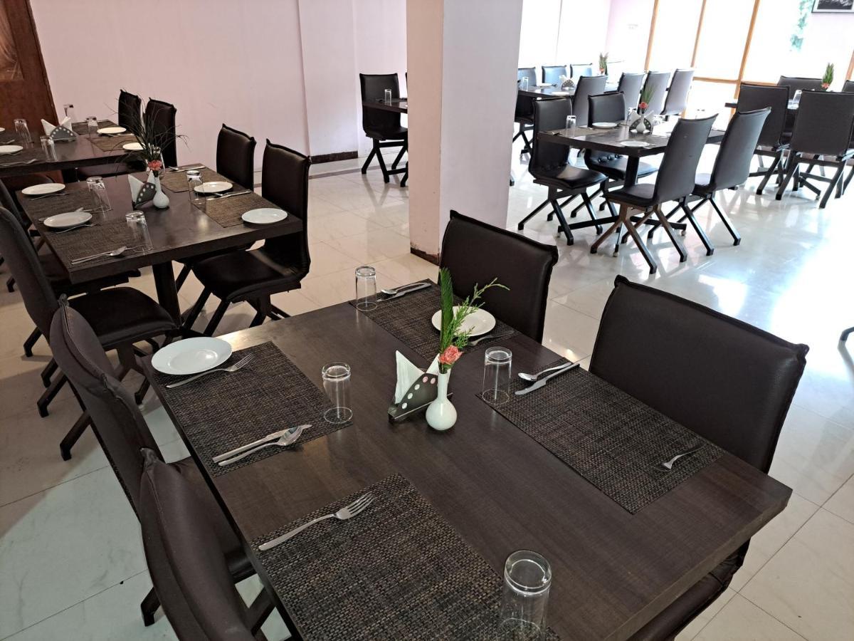 Hotel Preethi Classic Towers Ooty Bagian luar foto