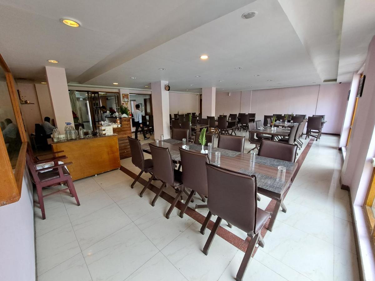 Hotel Preethi Classic Towers Ooty Bagian luar foto