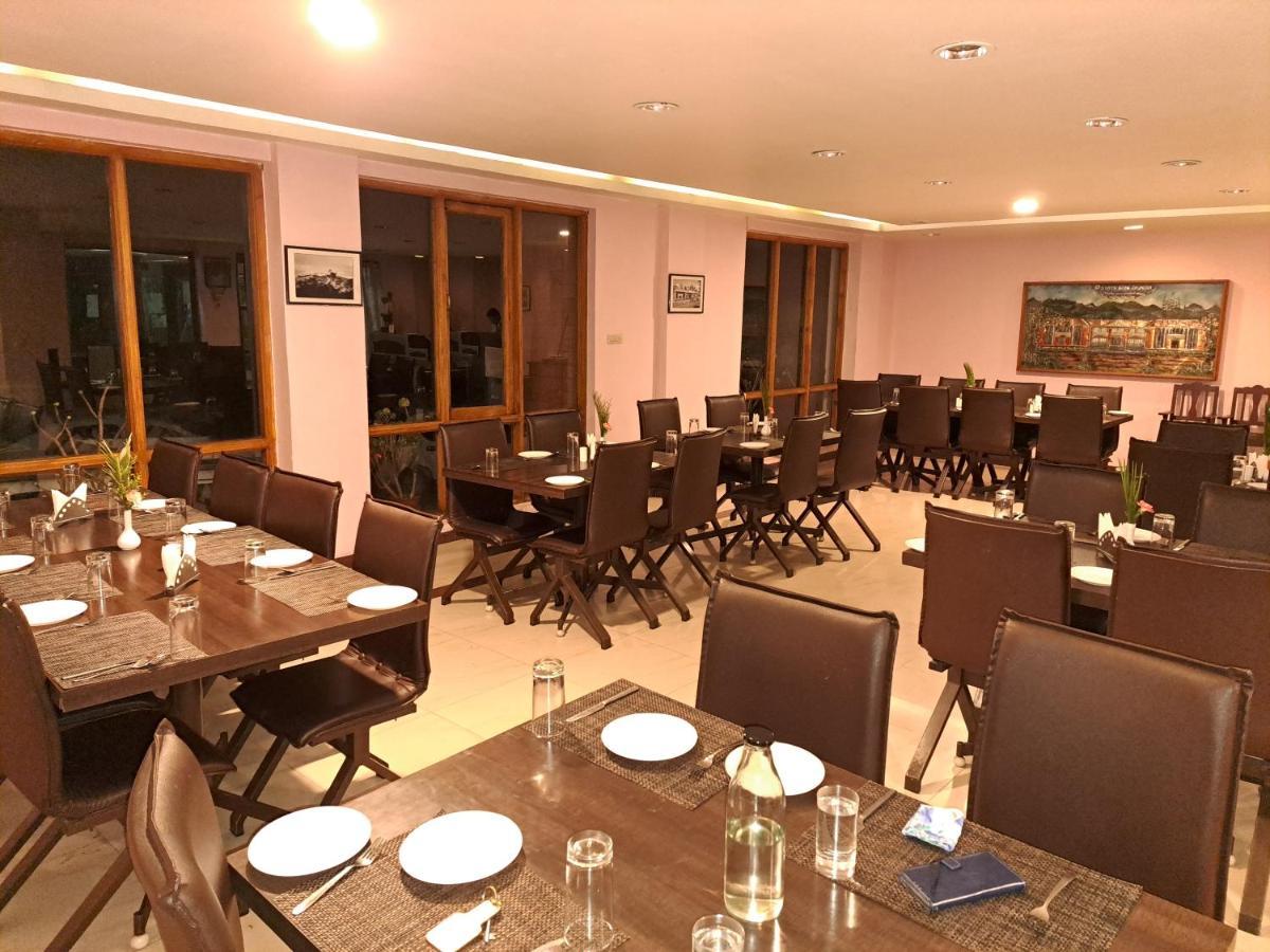 Hotel Preethi Classic Towers Ooty Bagian luar foto