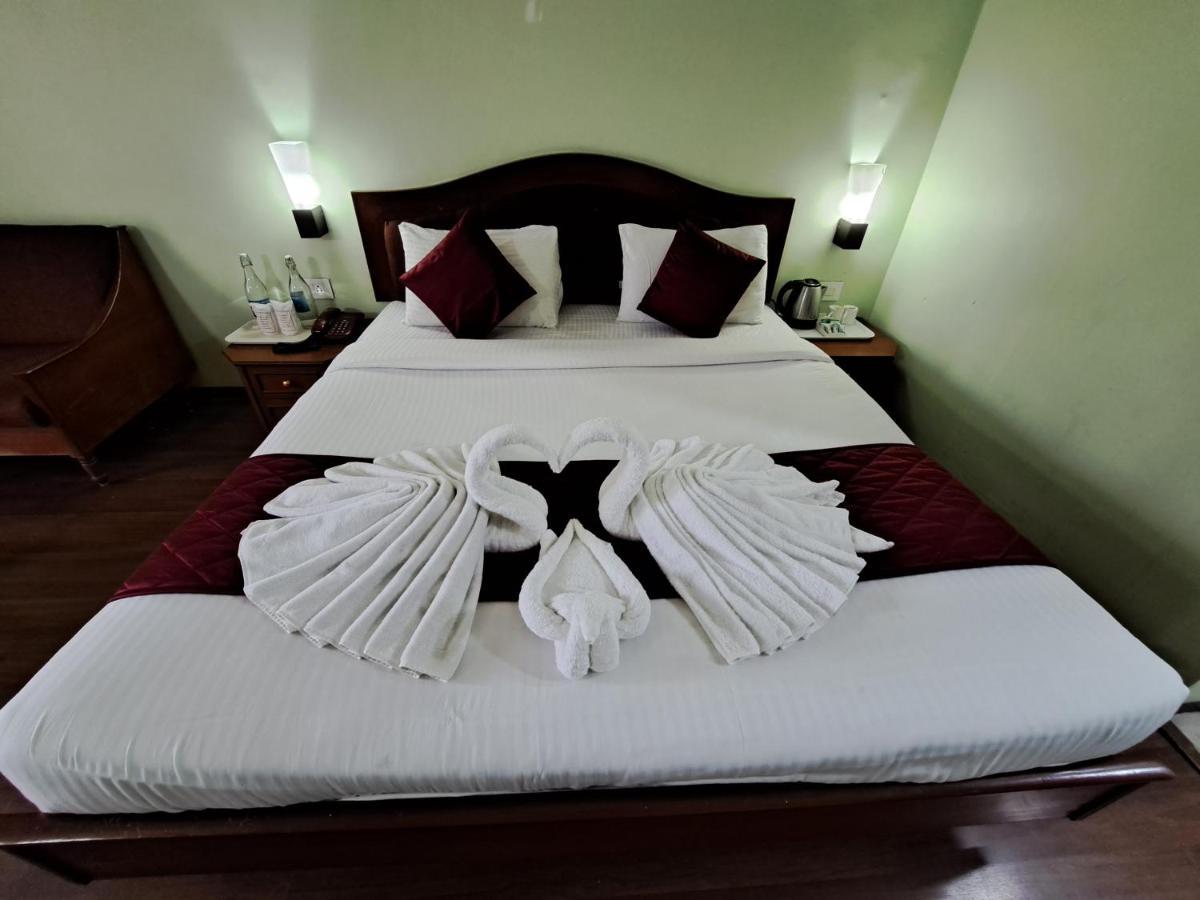 Hotel Preethi Classic Towers Ooty Bagian luar foto
