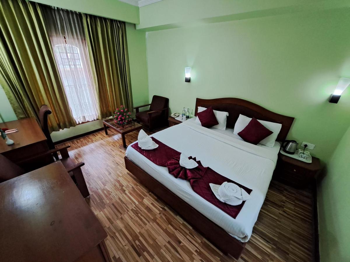 Hotel Preethi Classic Towers Ooty Bagian luar foto