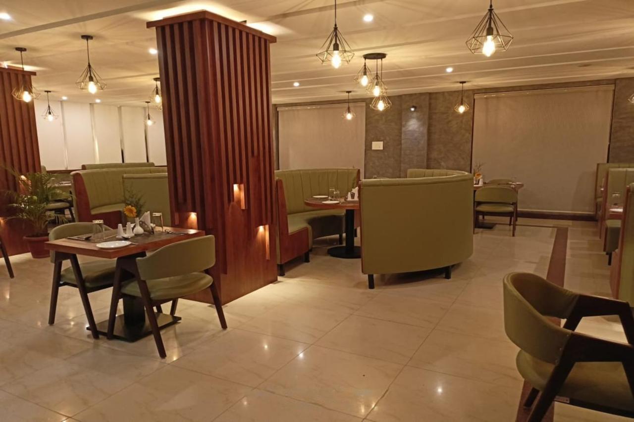 Hotel Preethi Classic Towers Ooty Bagian luar foto