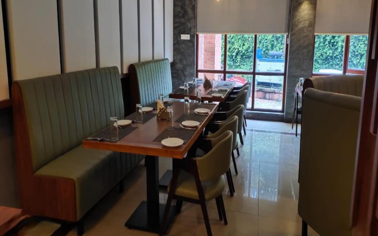 Hotel Preethi Classic Towers Ooty Bagian luar foto